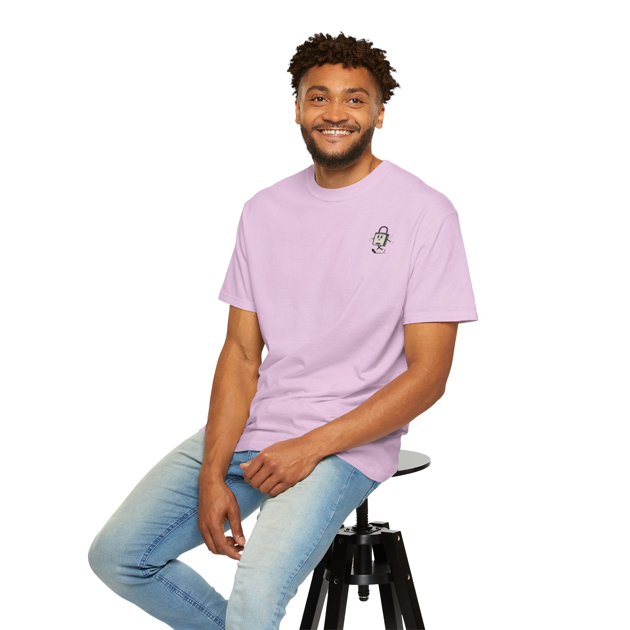 Showing Club Tee