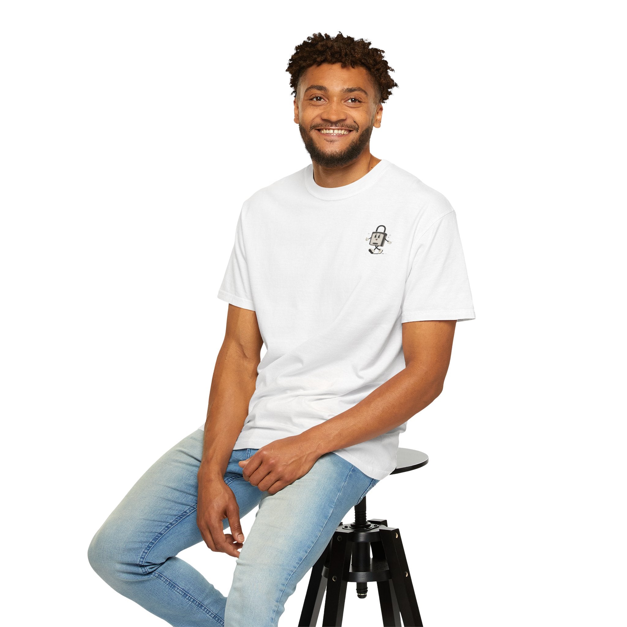 Showing Club Tee